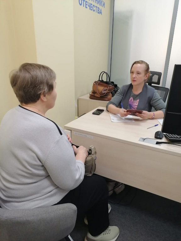 Сотрудниками учреждения на регулярной основе осуществляется прием граждан в Воронежском филиале фонда «Защитники Отечества»  04.04.25г. Специалисты вновь посетили фонд